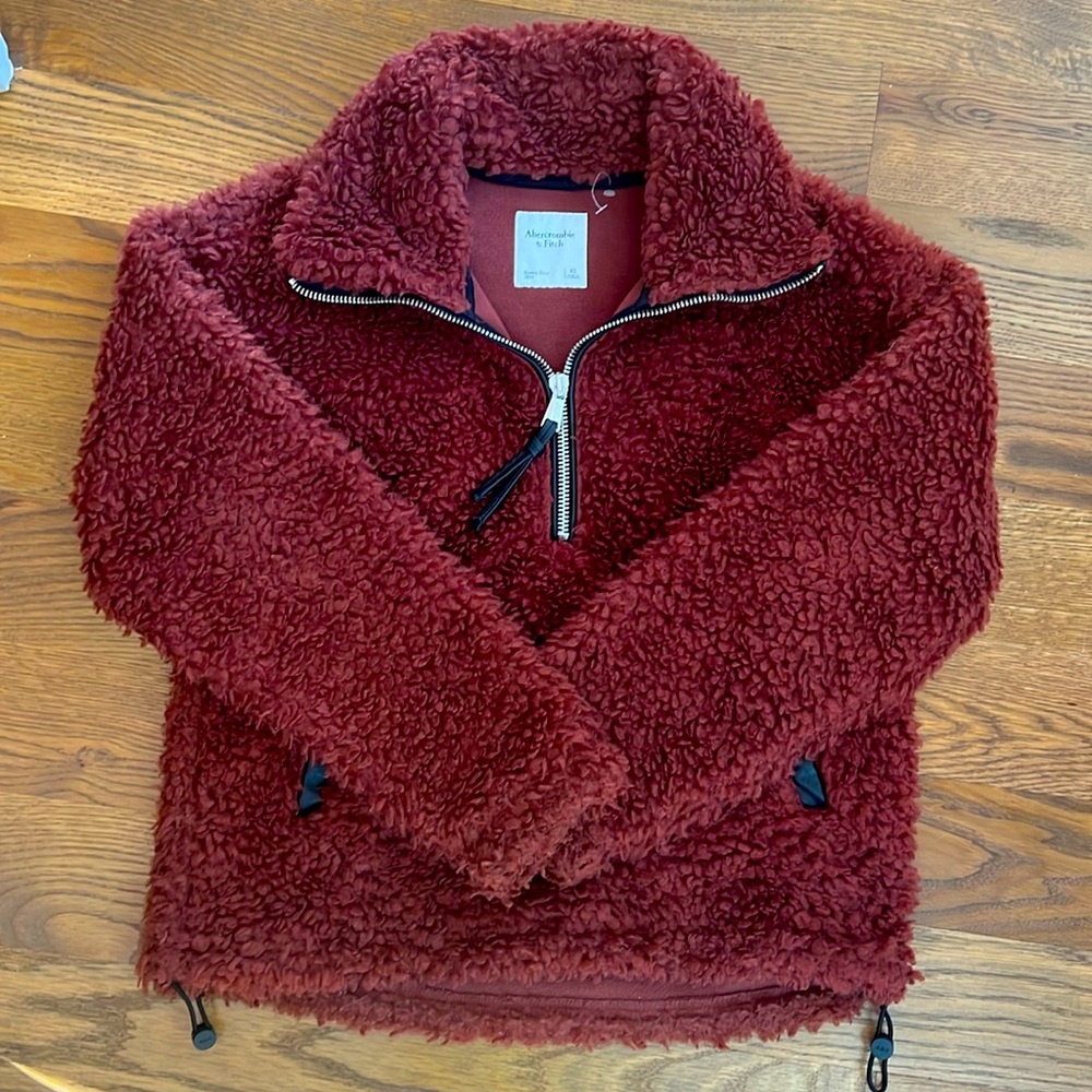 Abercrombie drama curly half zip pull over